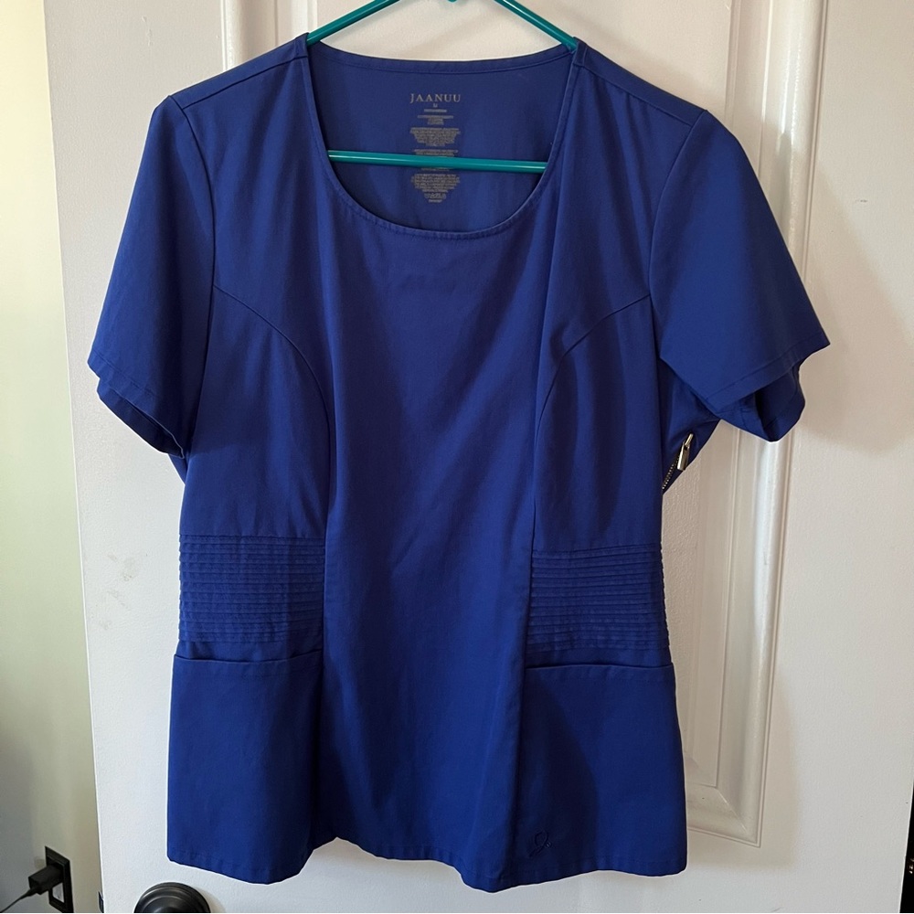 Jaanuu scrub set in GALAXY BLUE